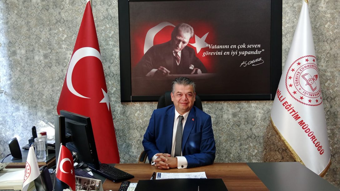 İlçe Milli Eğitim Müdürü Sayın Erdinç GÜNER'in 29 Ekim Cumhuriyet Bayramı Kutlama Mesajı