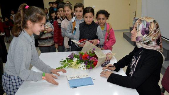 Çocuk kitapları yazarı Değerli Nehir AYDIN GÖKDUMAN öğrencilerimizle buluştu.